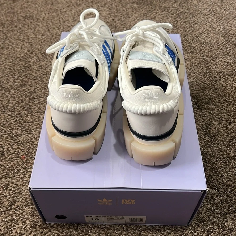 IVY PARK White and Blue Chunky Sneakers 🤍💙 - Picture 3 of 10